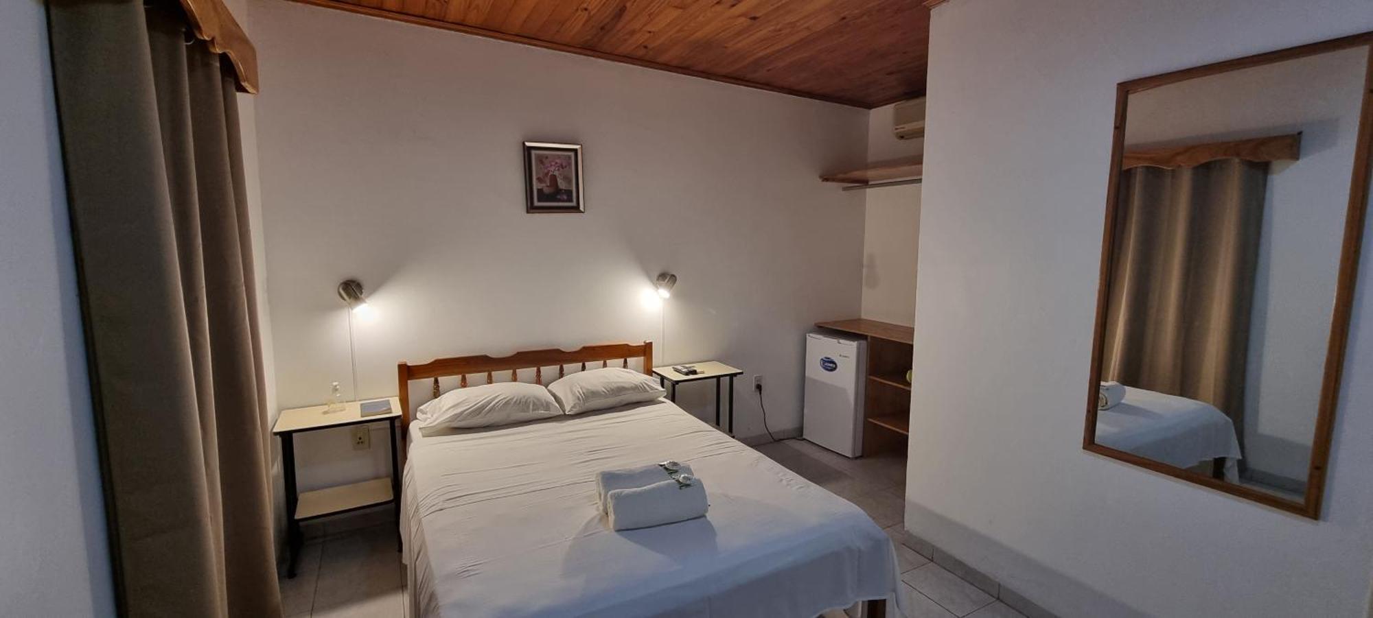 Hotel Golondrina Filadelfia المظهر الخارجي الصورة