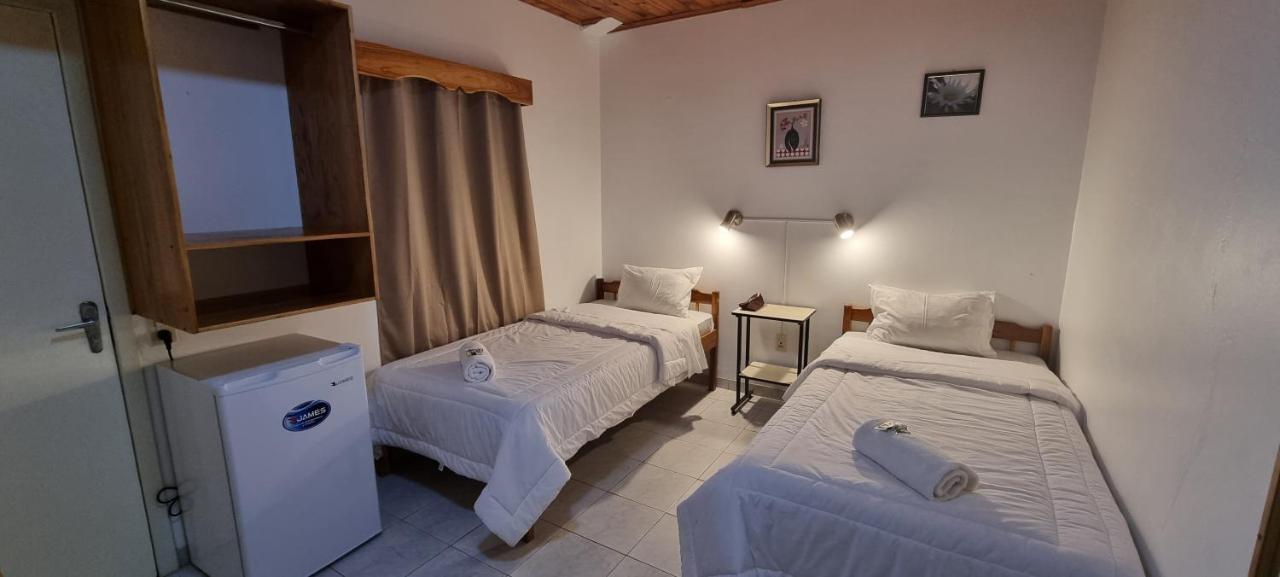 Hotel Golondrina Filadelfia المظهر الخارجي الصورة