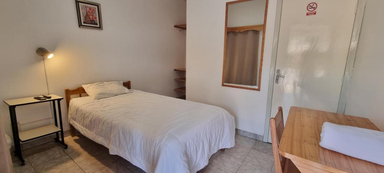 Hotel Golondrina Filadelfia المظهر الخارجي الصورة